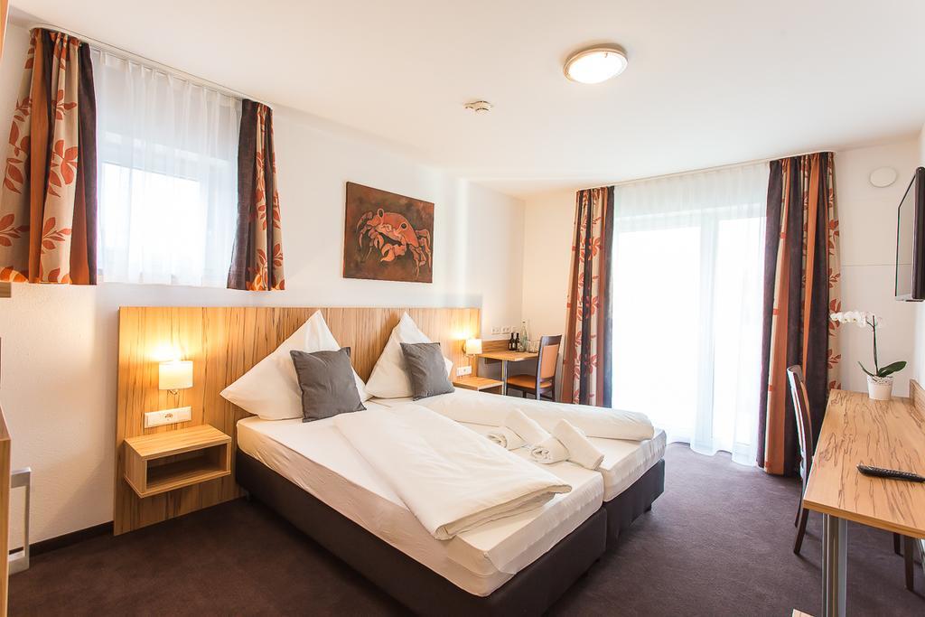 Schaefer Boardinghouse Apart otel Gröbenzell Dış mekan fotoğraf