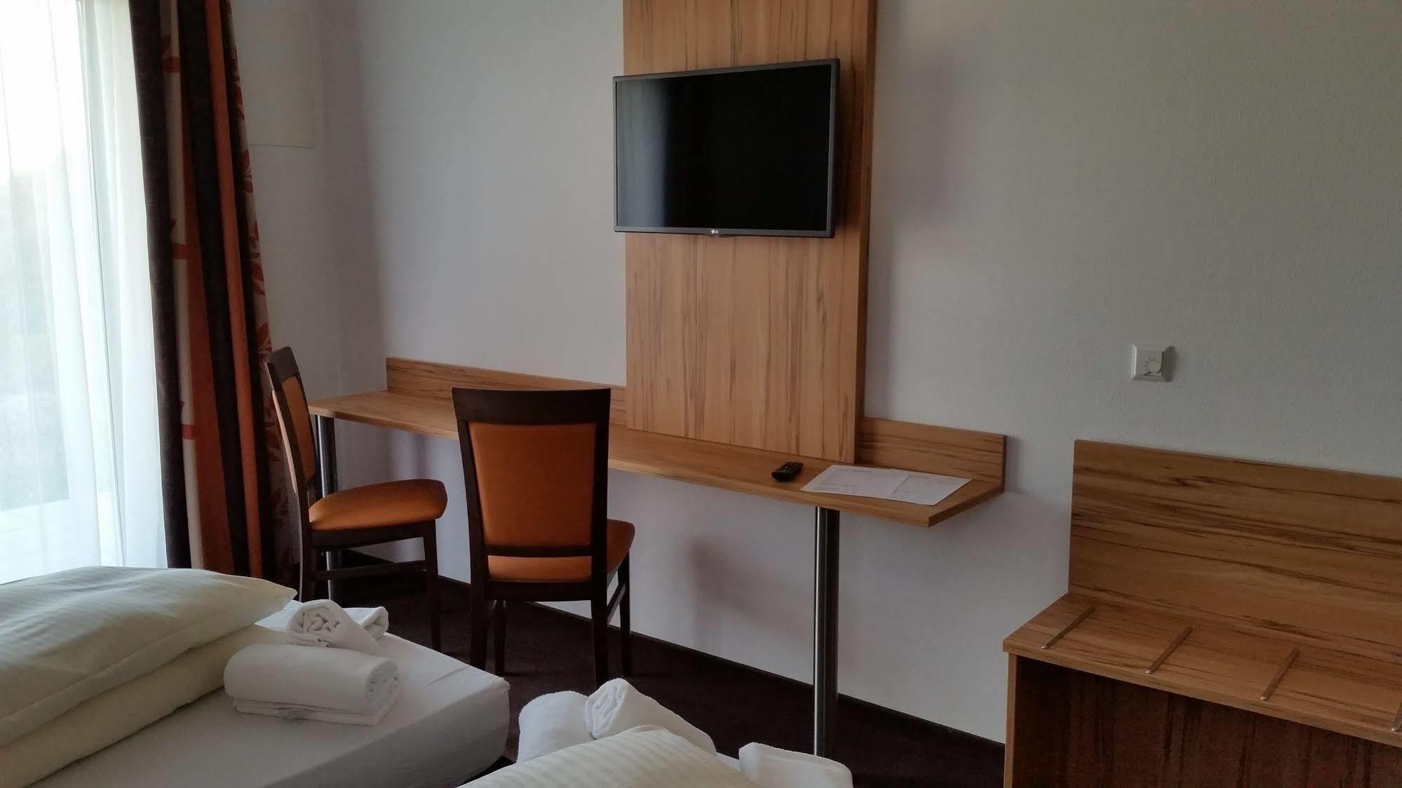 Schaefer Boardinghouse Apart otel Gröbenzell Dış mekan fotoğraf